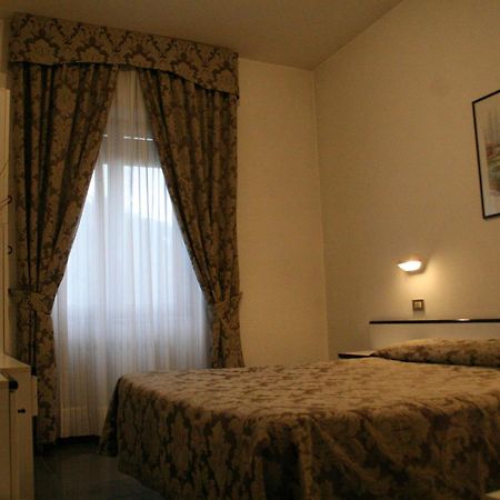 Hotel La Meridiana Ангиари Екстериор снимка